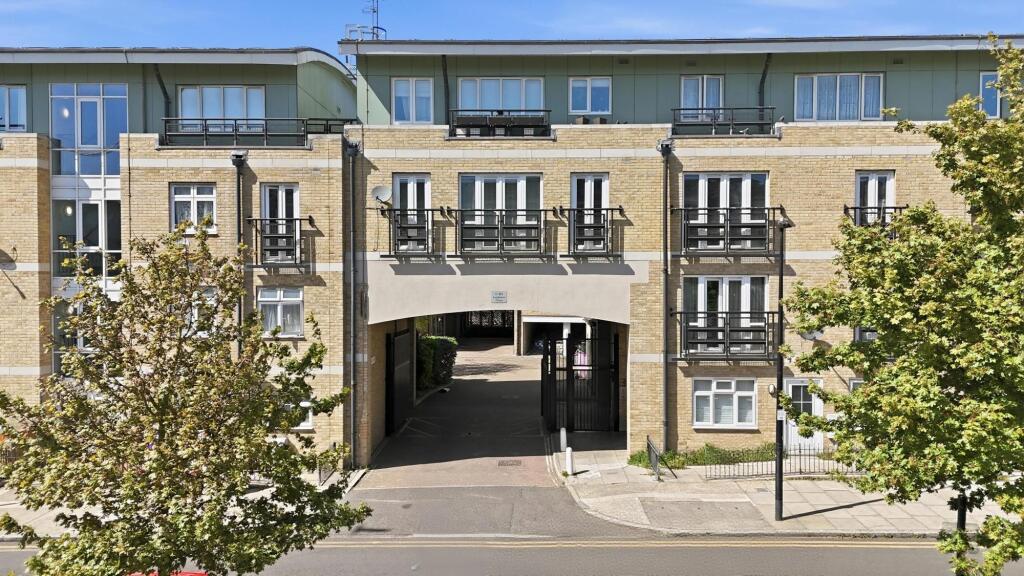 Main image of property: Locksons Close, London, E14