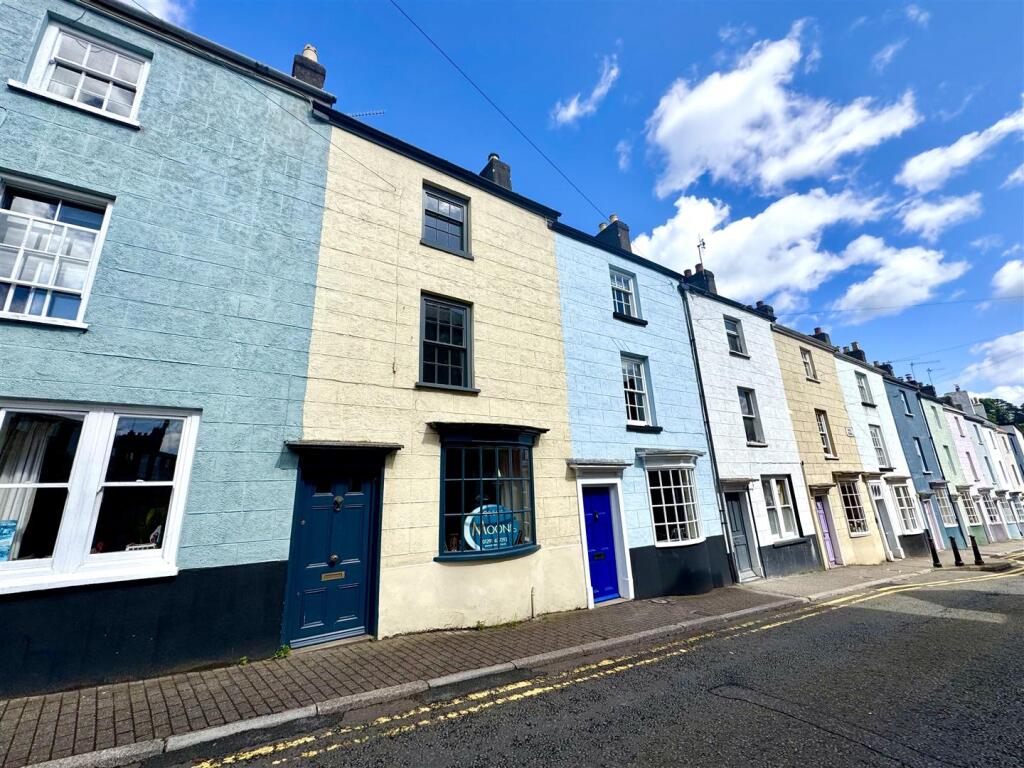 Main image of property: 44 Bridge Street