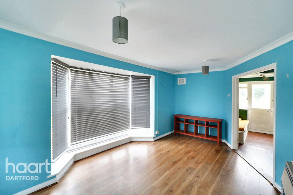 House in Dartford, Hook Green, Wilmington - View 2