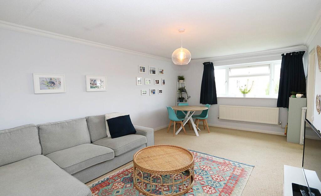 Apartment in Pangbourne, West Berkshire - View 4