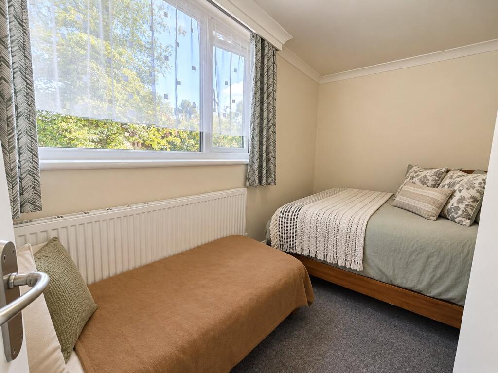 House in London - View 5