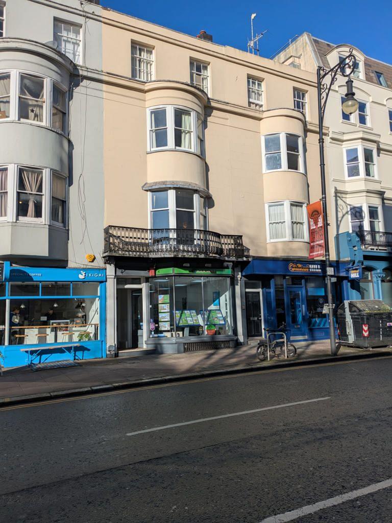 Main image of property: 38 Queens Road, Brighton, East Sussex, BN1 3XB