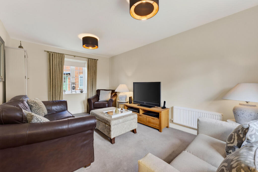House in Burton Latimer - More