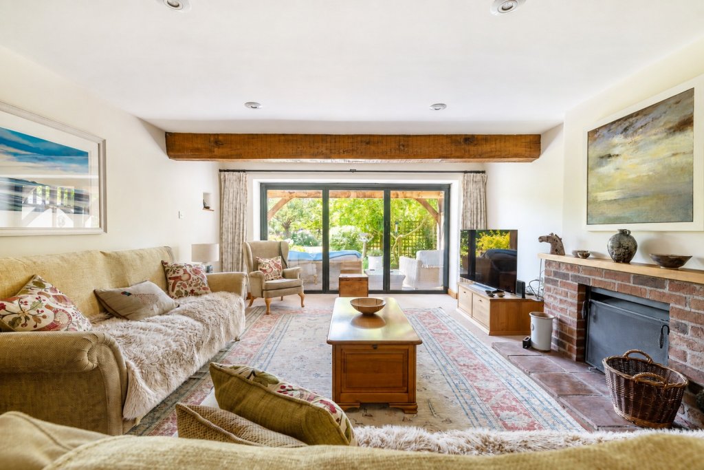 A hidden gem - period barn conversion with secluded gardens and orchard photo 4