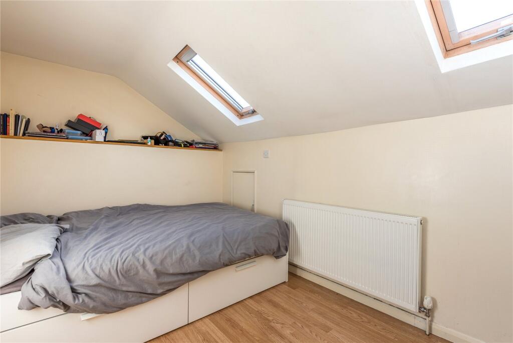 2 bedroom maisonette for rent