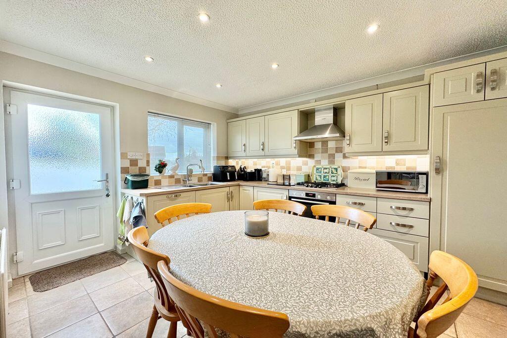 Newtons Road, Worle, Weston-Super-Mare - POTENTIAL ANNEXE photo 4