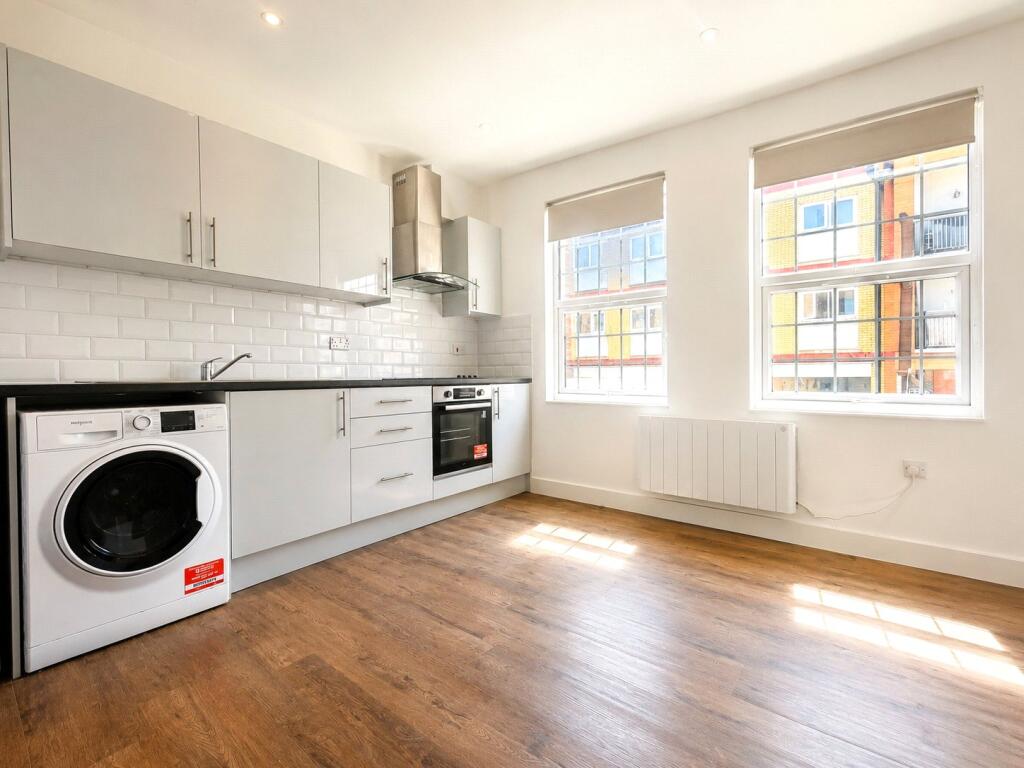 Main image of property: Hanworth Road, Hounslow, TW3