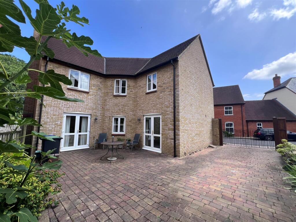 Hawthorn Avenue, Gillingham - View 2