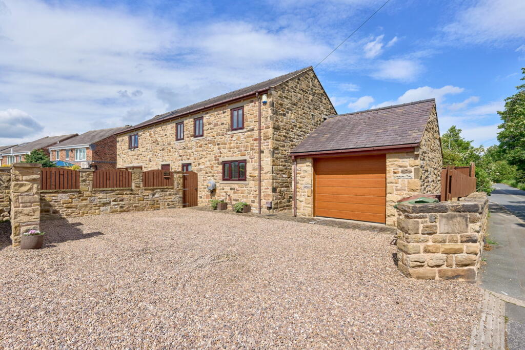 Park Farm, Haveroid Lane, Crigglestone, Wakefield, WF4 3HD photo 4