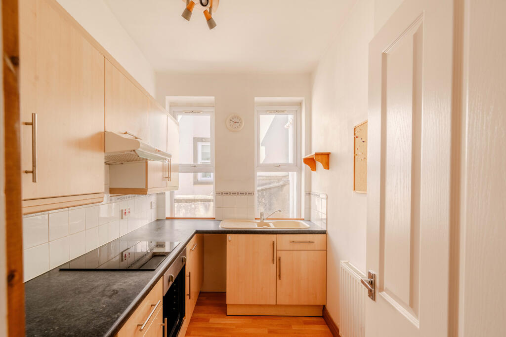 Apartment in Bristol, Redland - View 4