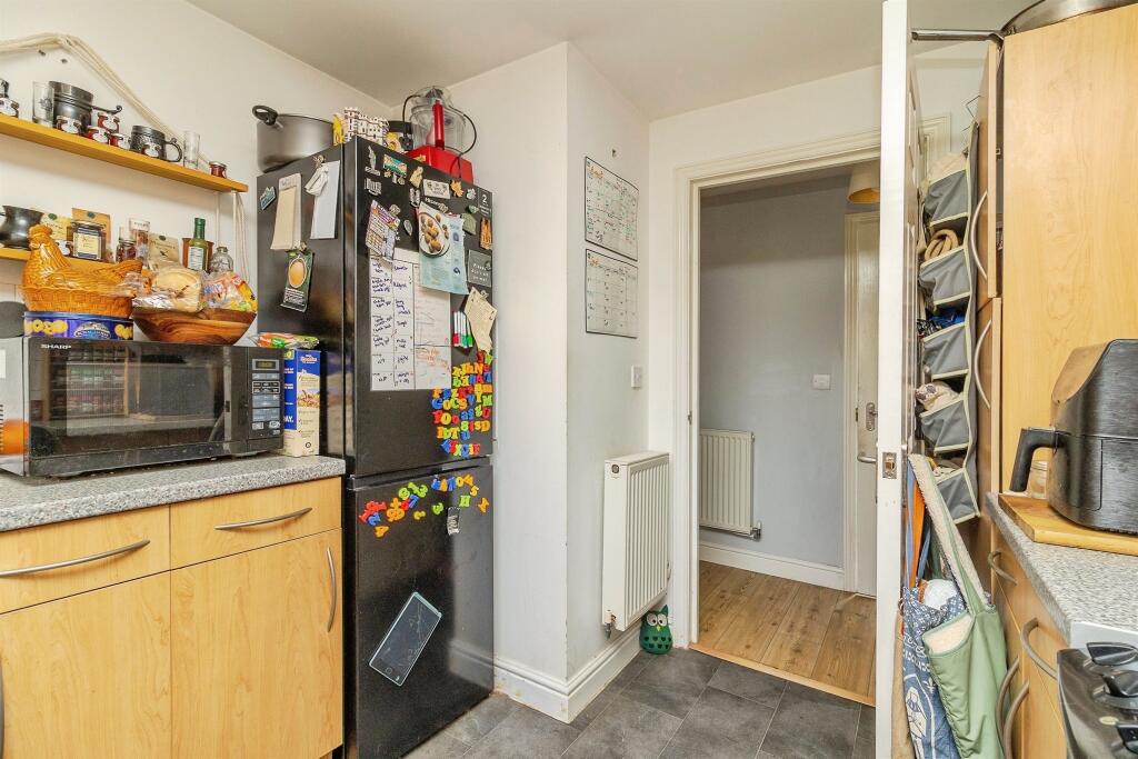 Apartment in Milton Keynes, Broughton and Milton Keynes - View 5