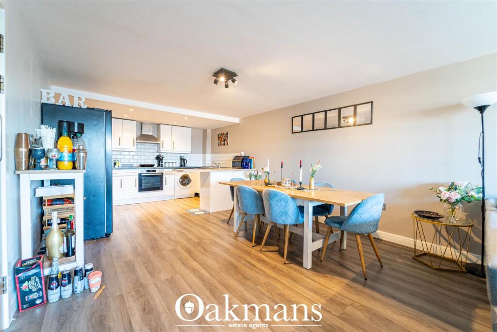 Apartment in Birmingham - More