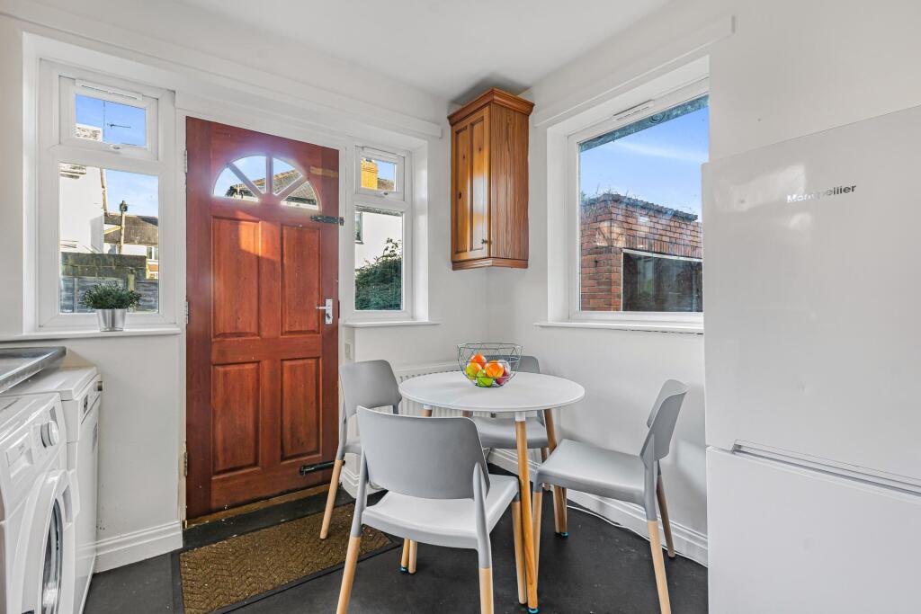 House in Leeds, Beckett Park, Burley - View 5