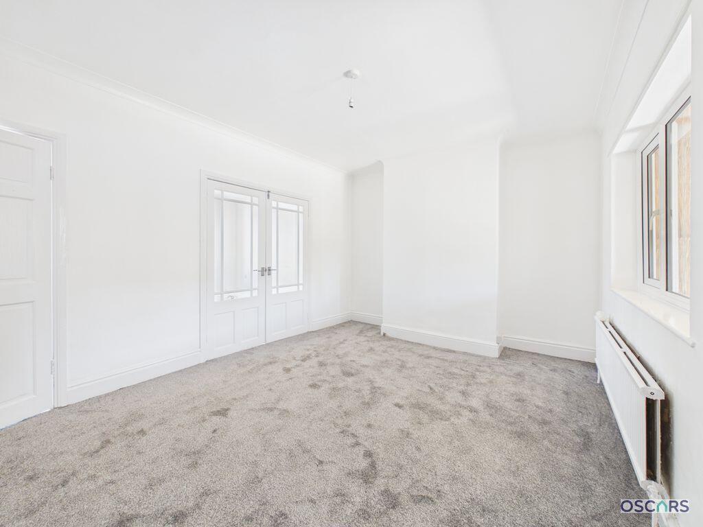House in Hull - View 4