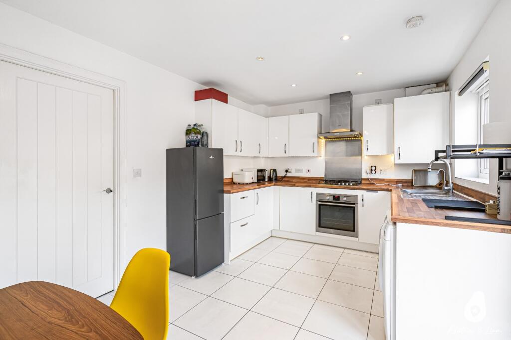 House in Cherwell, Kingsmere, Bicester - View 4