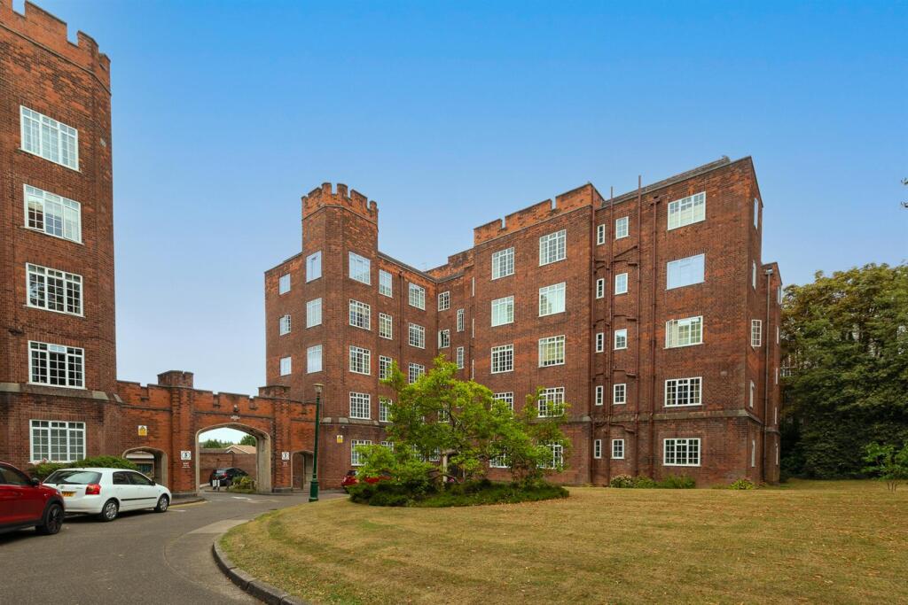 Main image of property: Stoneygate Court, Leicester