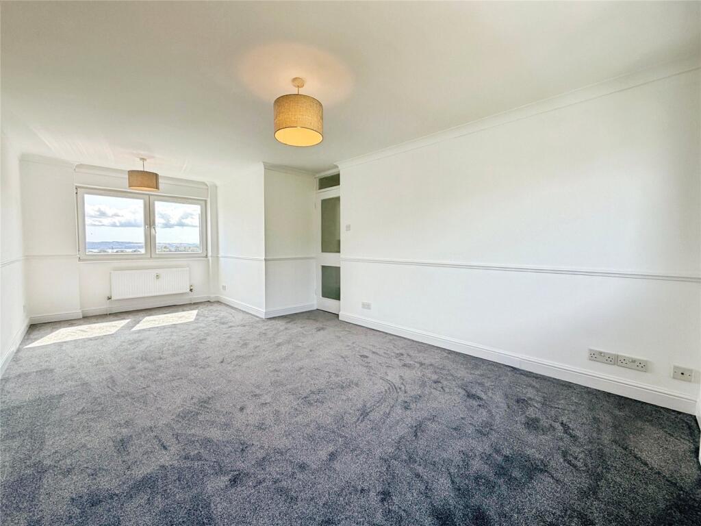 Apartment in Torquay - View 3