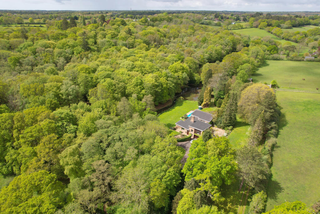 House in Southampton - View 3