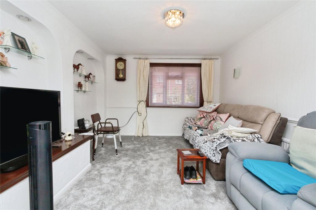 House in Basingstoke and Deane, Basingstoke - View 4