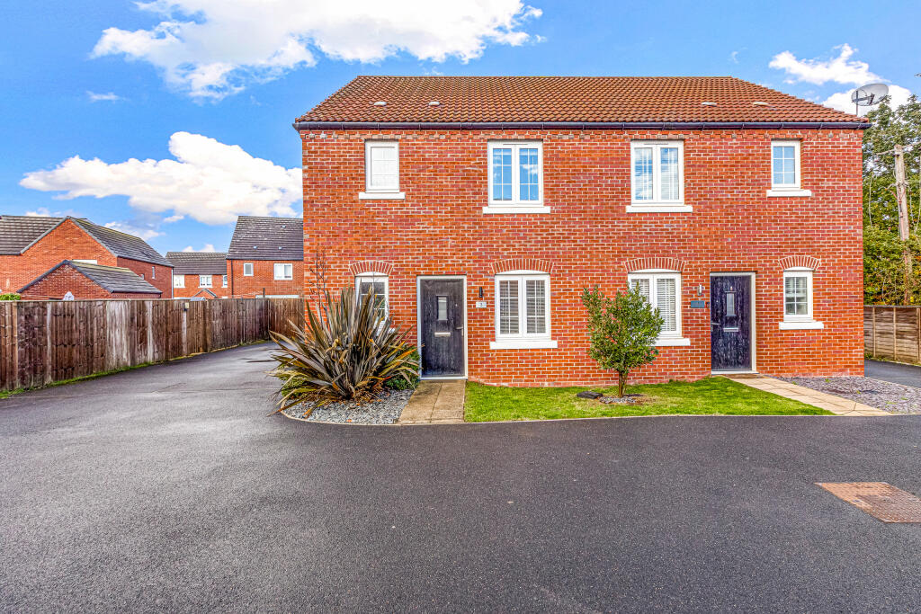 3-bed semi-detached on 3, Birch Close, Aslockton, Nottingham, Nottinghamshire, £125,000