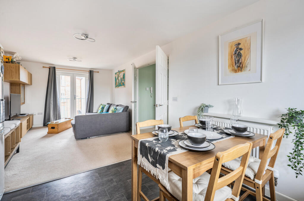 Apartment in Eastleigh, Middle Stoneham - View 4