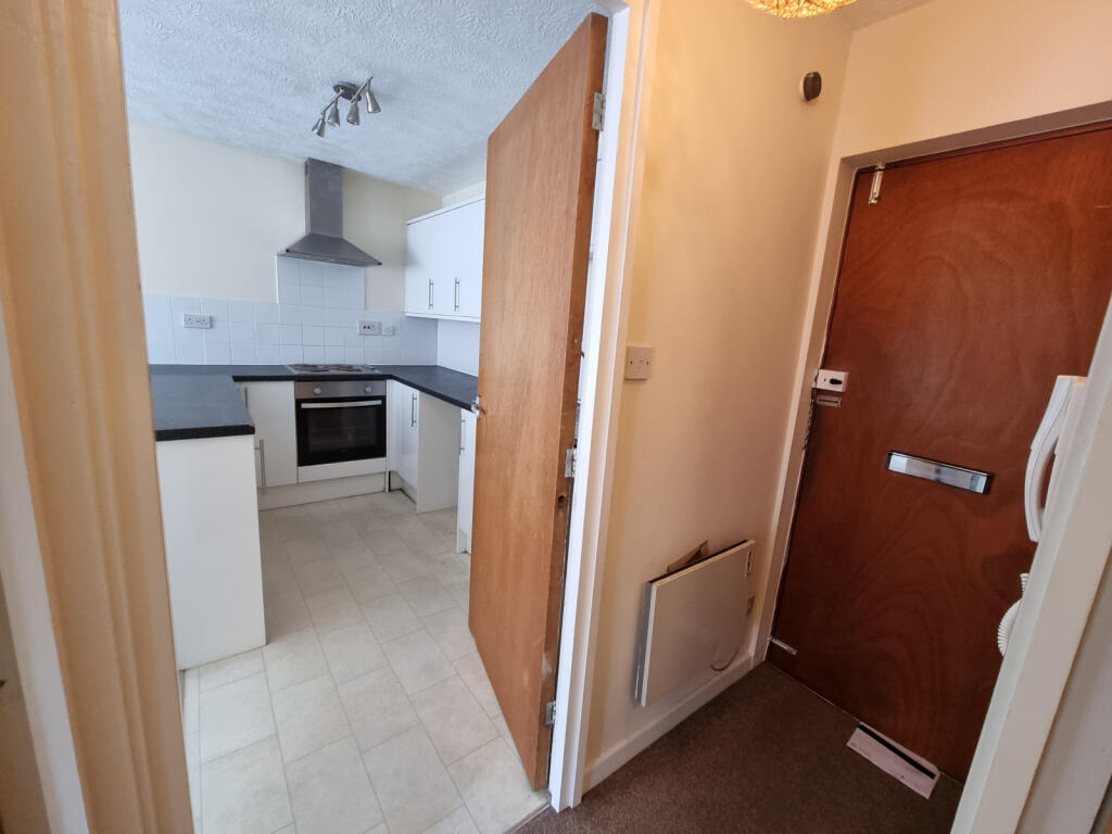 Apartment in Portsmouth - View 5
