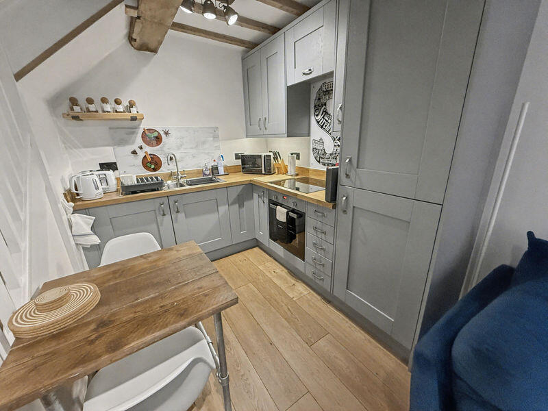 Wyle Mews, Wyle Cop, Shrewsbury, SY1 1XJ photo 4