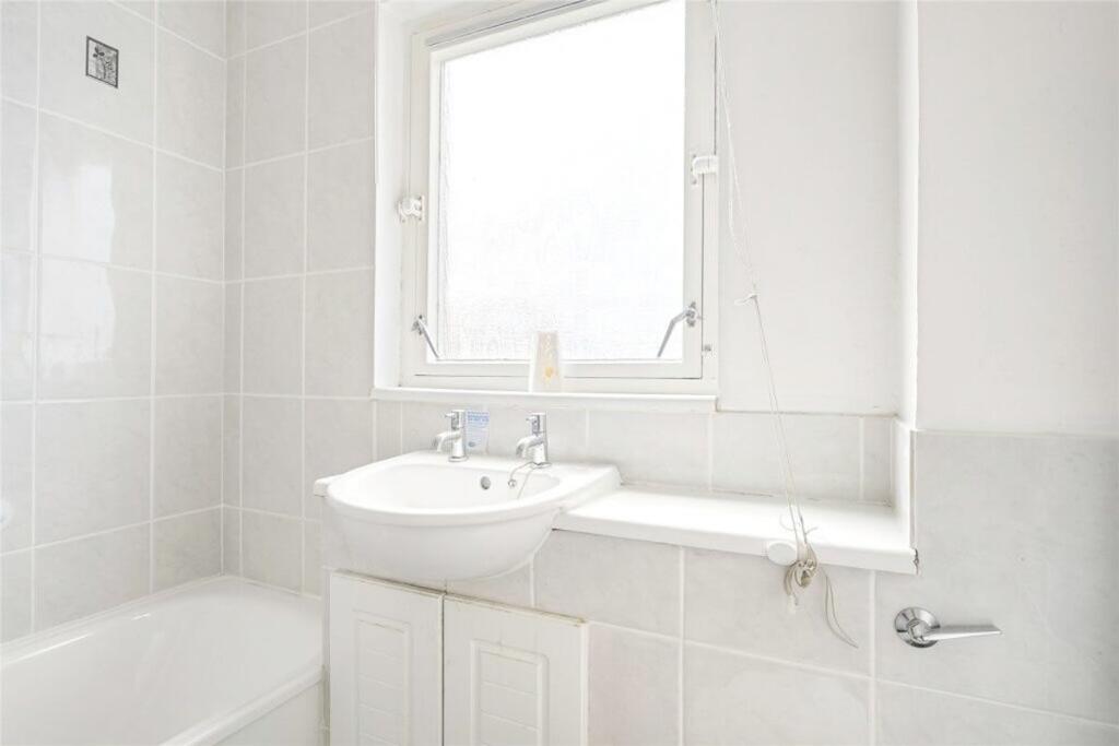 House in Aberdeen - View 5