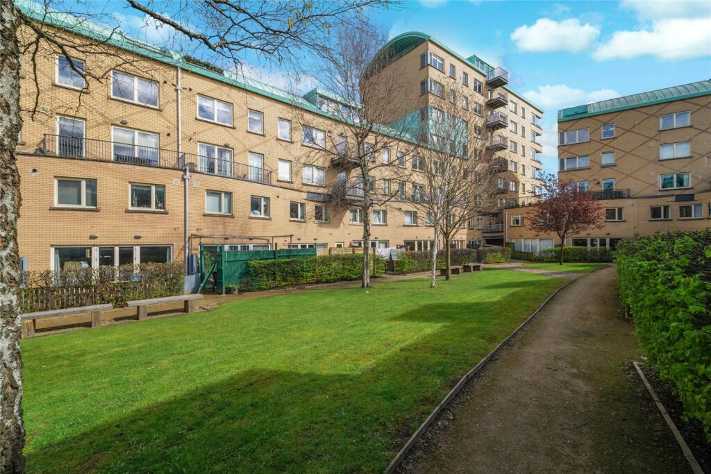Main image of property: Old Rutherglen Road, Glasgow, Glasgow City, G5