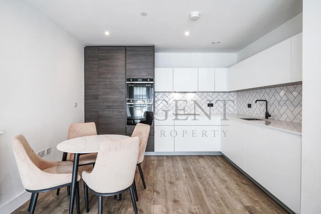 Kidbrooke Village, Whittle Road, SE3 photo 3