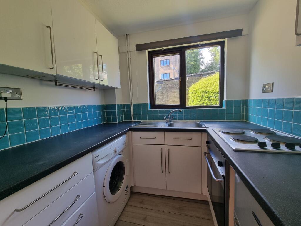 House in Cardiff, Pentrebane, Fairwater - More