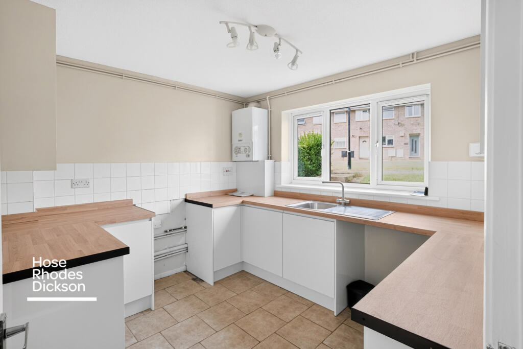 House in Sandown, Yaverland - View 2