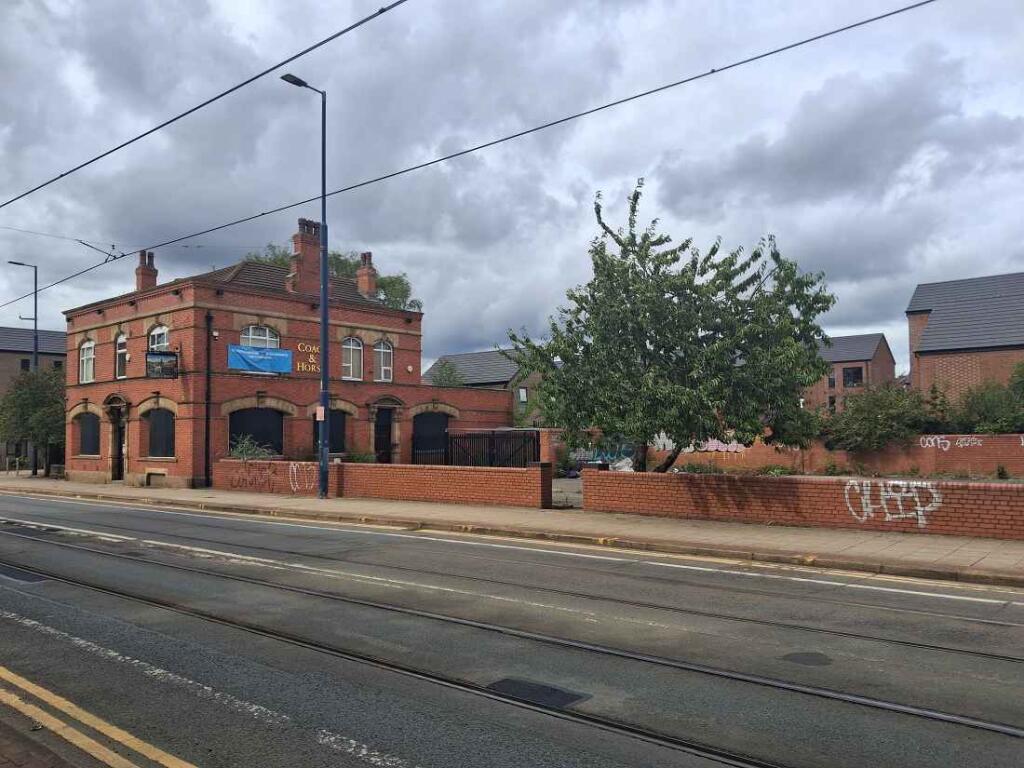 Main image of property: NW-625531 - Coach & Horses, 350 Eccles New Road, Salford M5 4RX