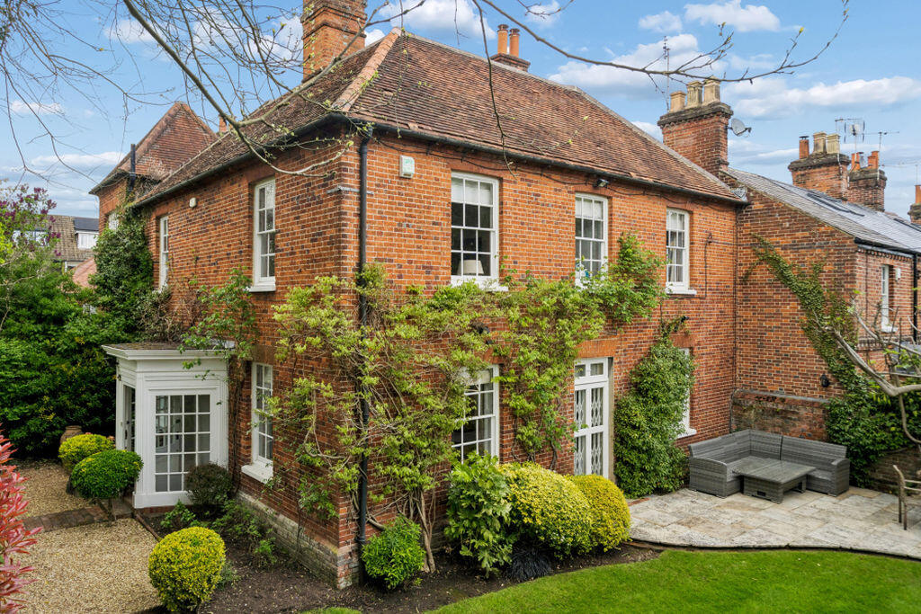Main image of property: Central Marlow