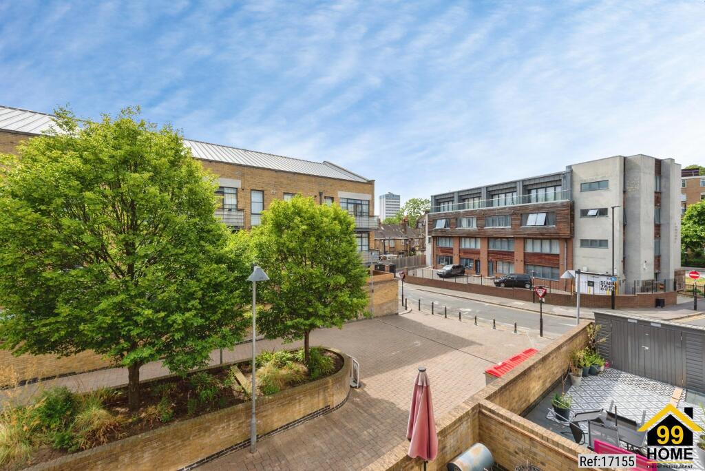 Apartment in Twickenham - More