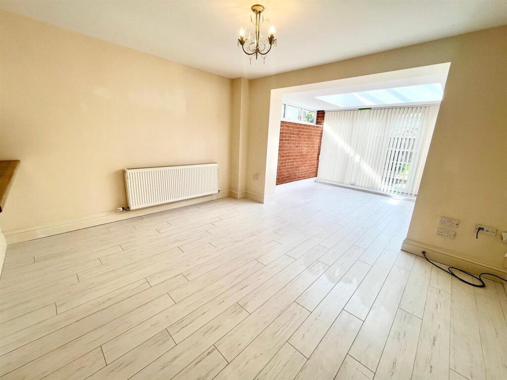 House in Stevenage, Hertfordshire - View 3