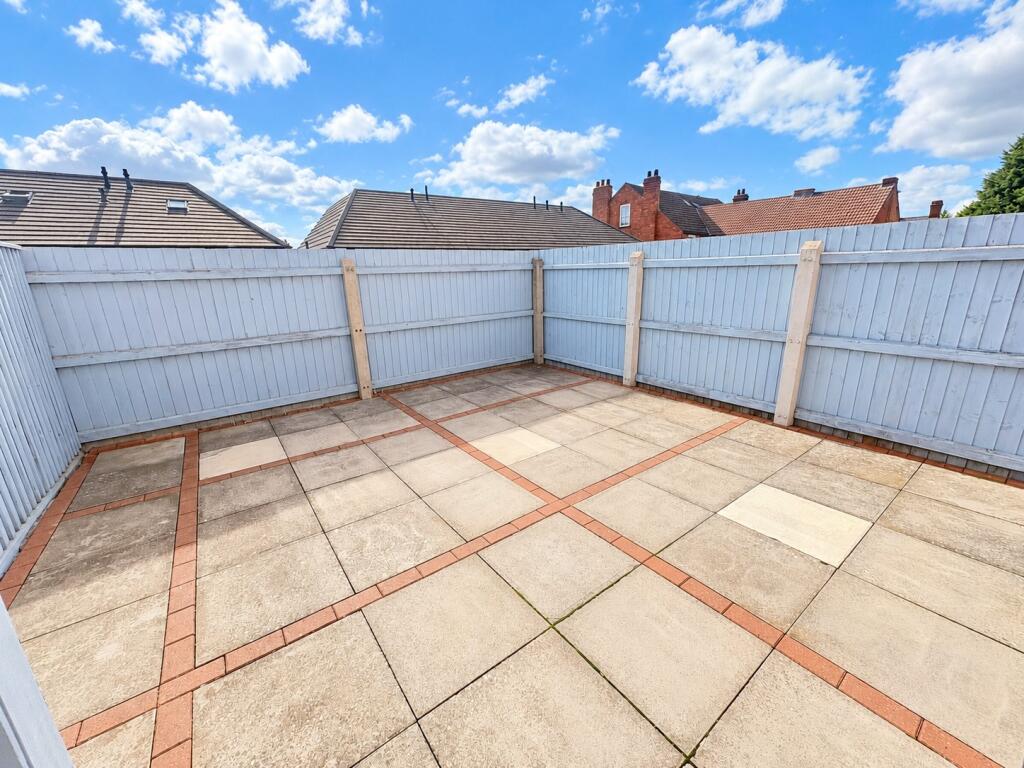 House in Lincoln - View 5