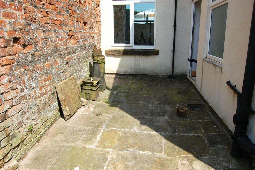 Rear Front Yard