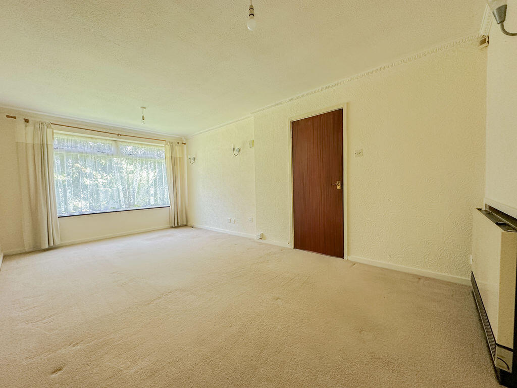 Lakeside Walk, Birmingham, B23 7YP photo 2