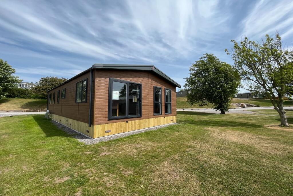 2-bed caravan on Tarnside, Silloth, CA7, £99,955