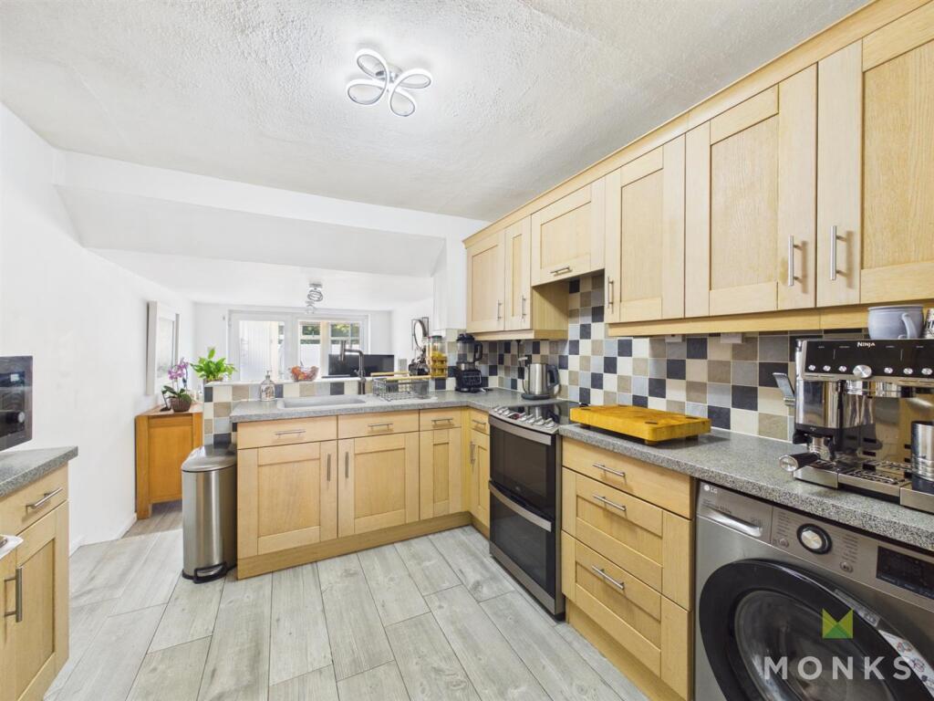 House in Shrewsbury, Oswestry - View 4
