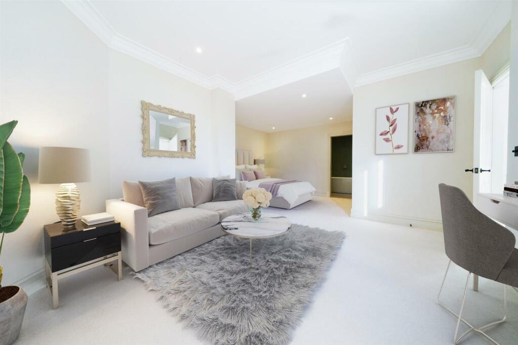 Apartment in Coventry - View 3