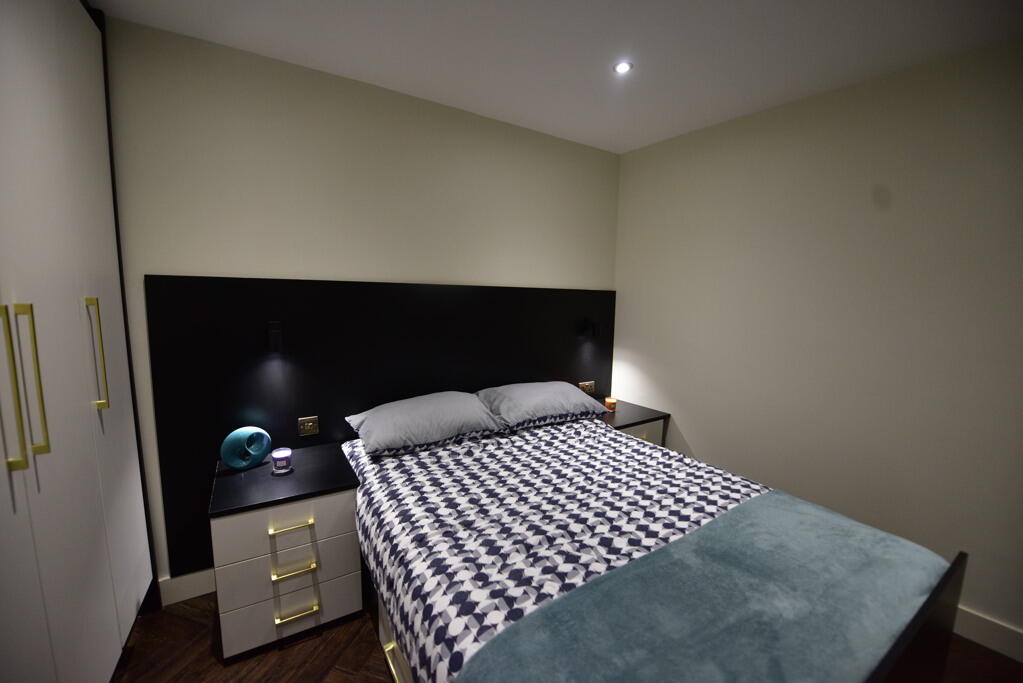 Apartment in Leeds - View 4