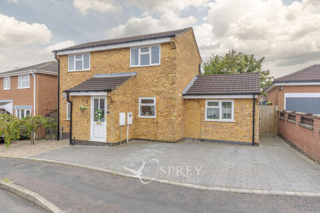 3-bed detached on Framland Drive, Melton Mowbray, £295,000
