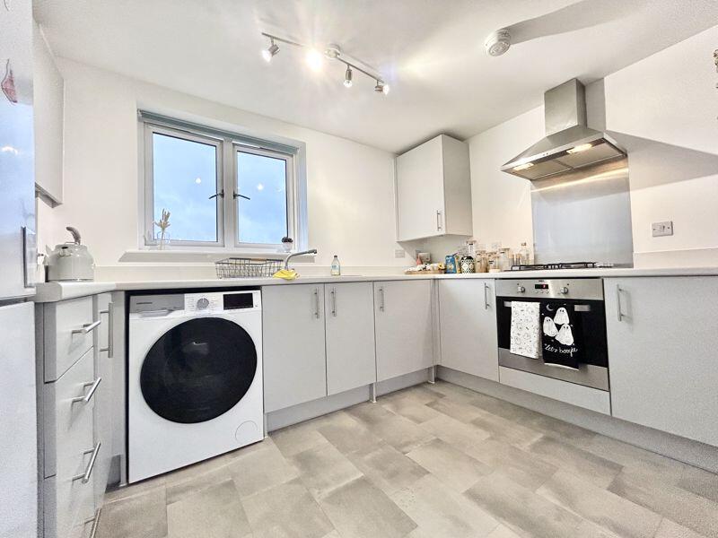 Apartment in Luton - View 3