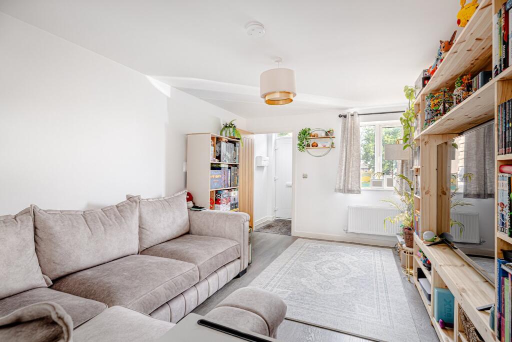 Killick Crescent, Bishop's Stortford, Hertfordshire, CM23 photo 2