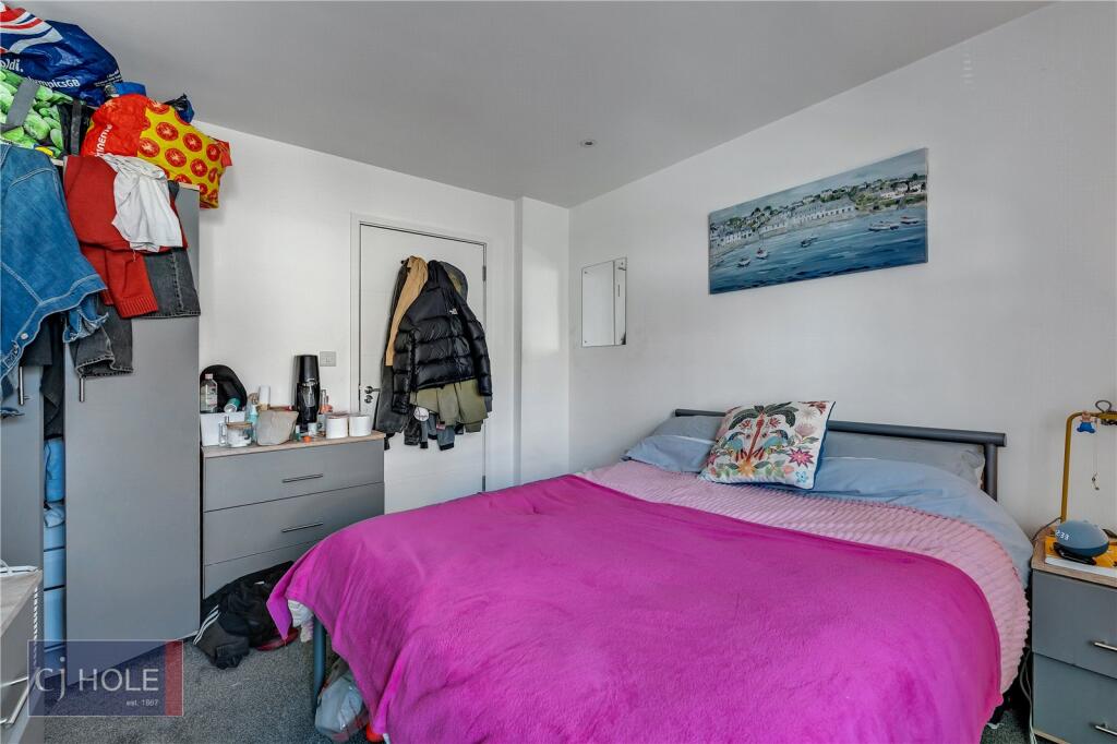 6 bedroom apartment for rent
