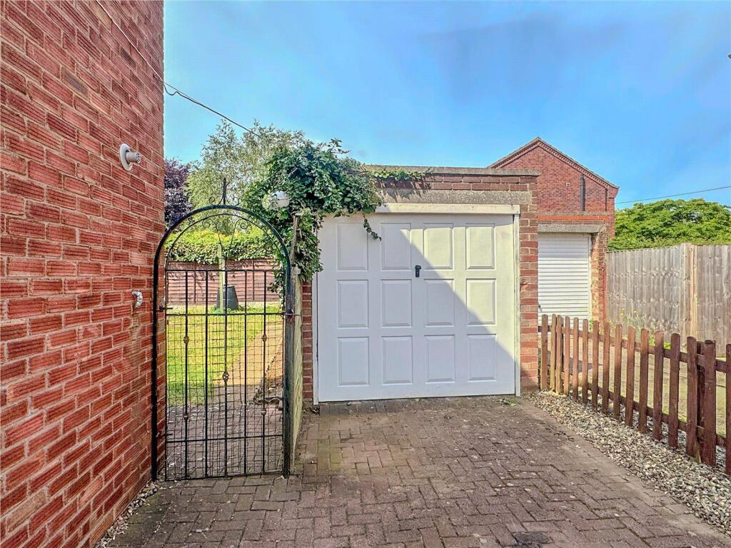 St Hybalds Grove, Scawby, Brigg, DN20 photo 4
