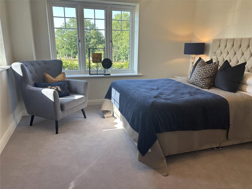House in Stratfield Mortimer, Mortimer - View 4