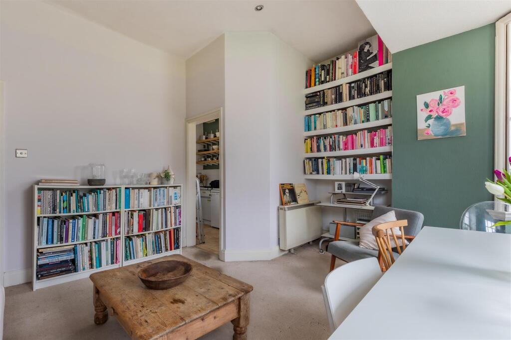 Apartment in Cardiff - View 5